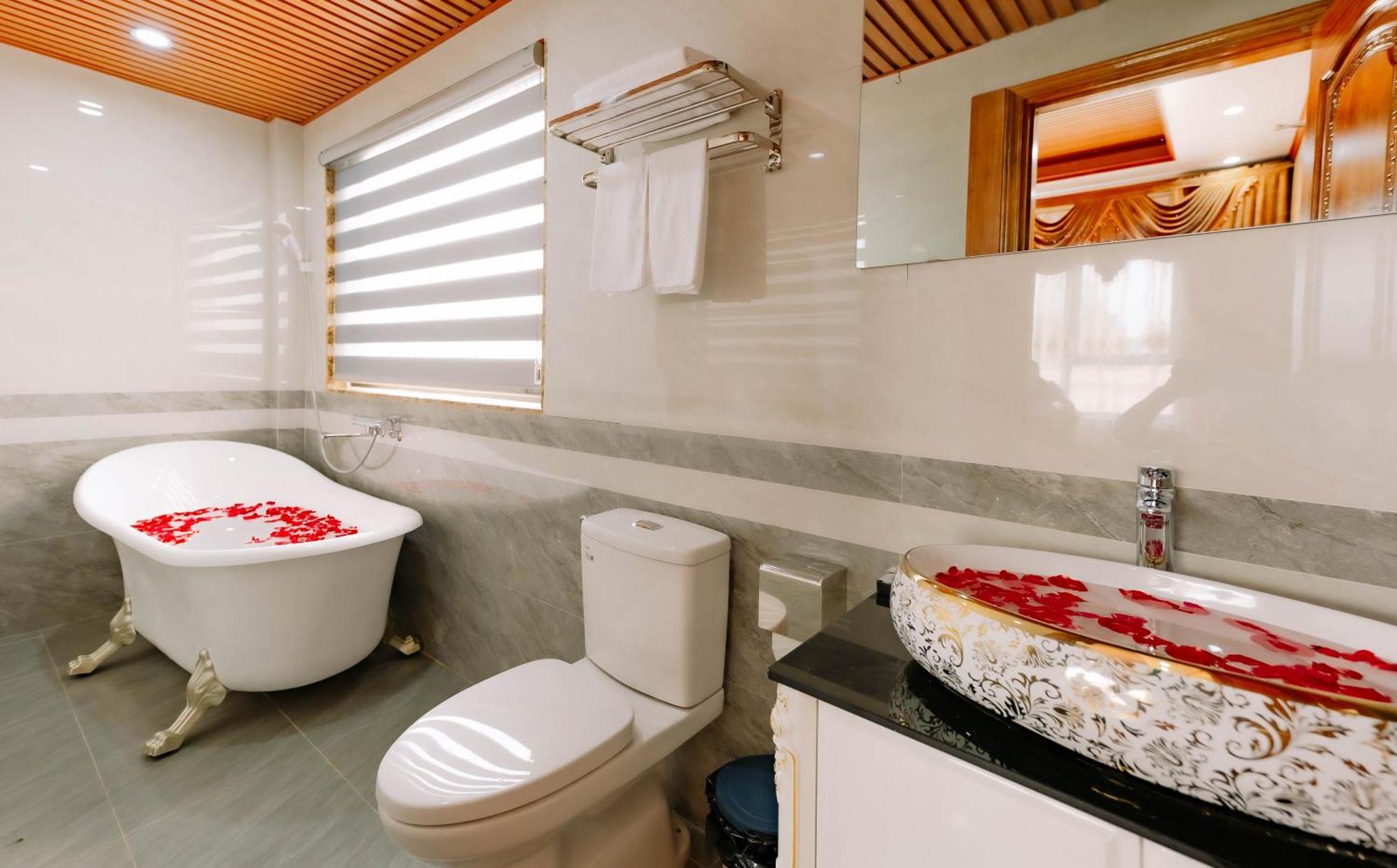 Tuan Nam Hotel Хайфонг Екстериор снимка